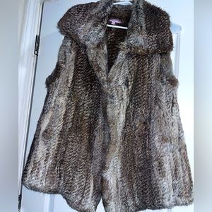 Fur vest